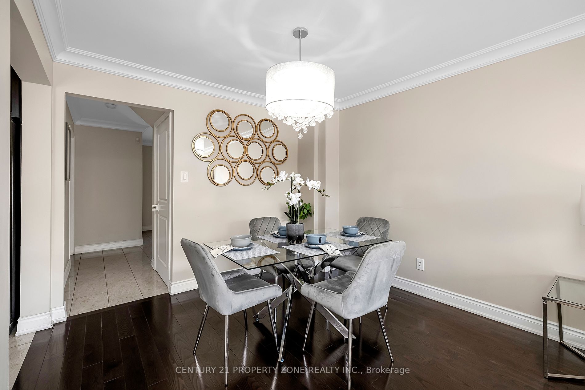 58 Schubert Cres
