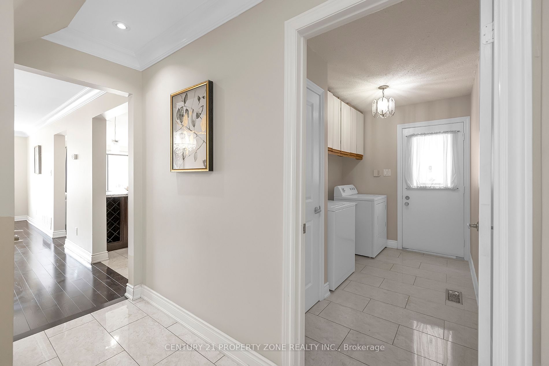 58 Schubert Cres