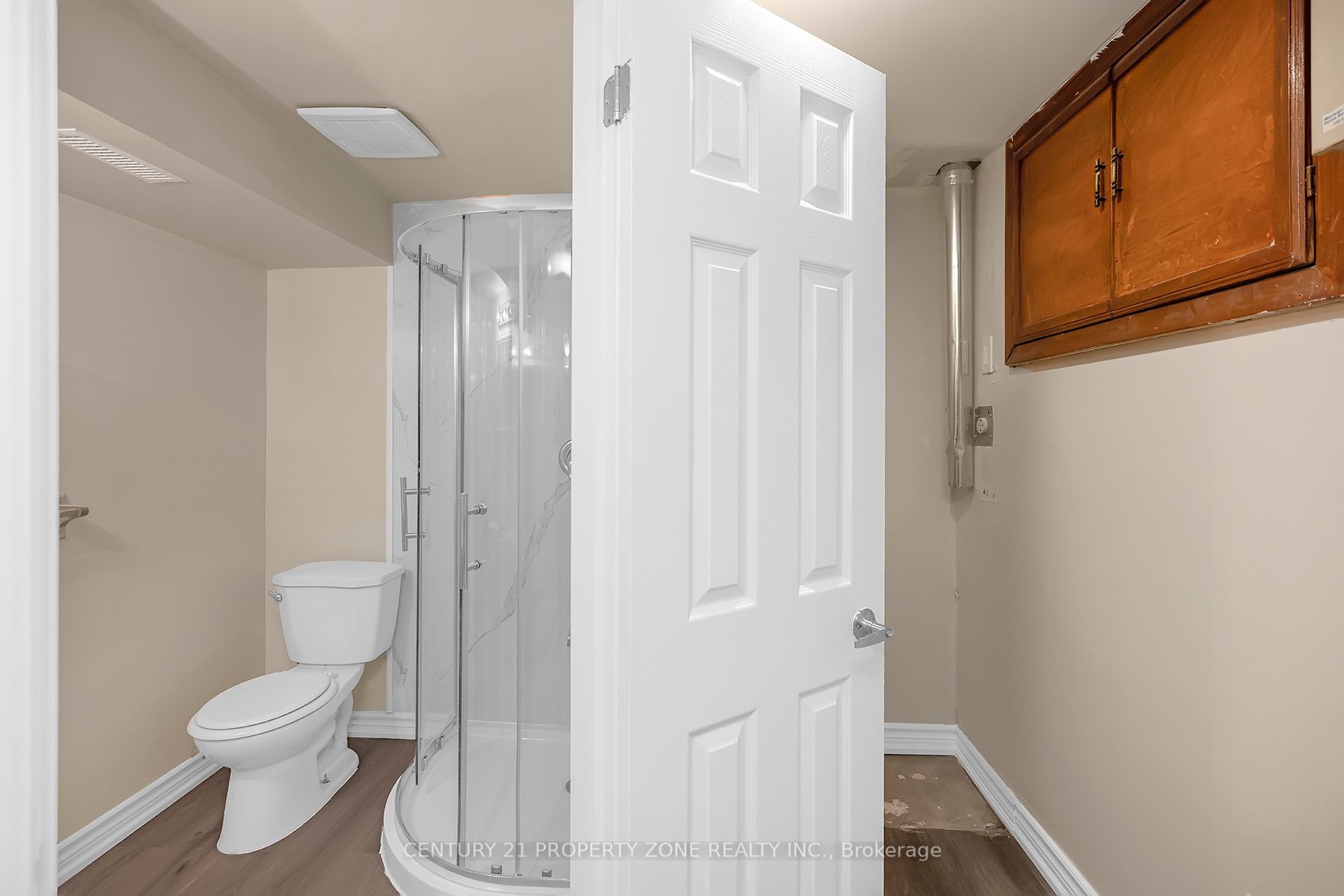 58 Schubert Cres