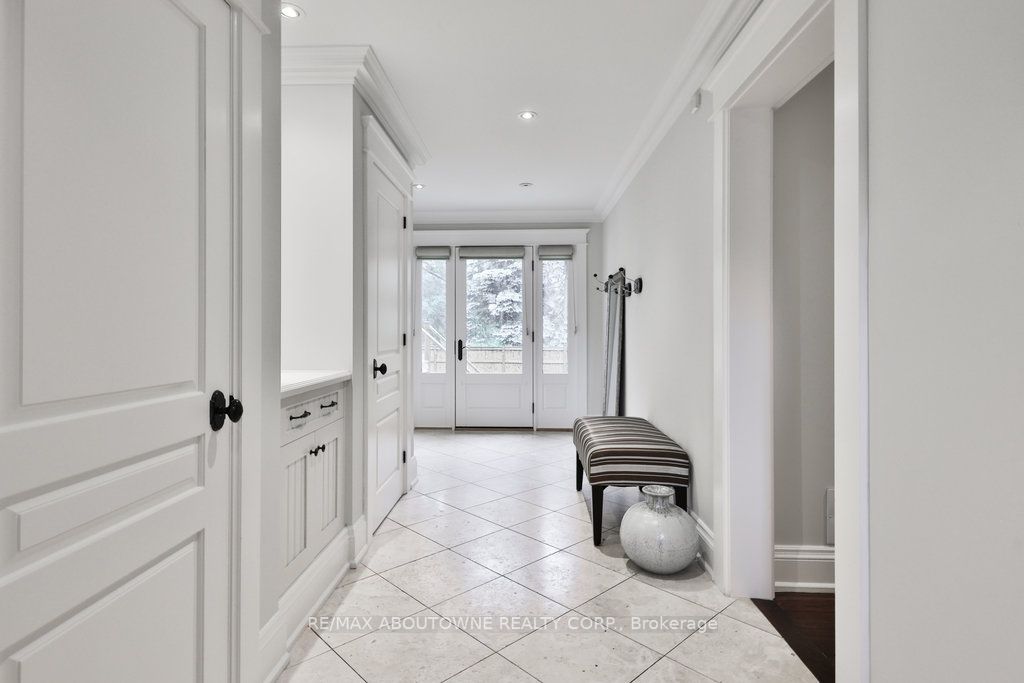 80 Cox Dr