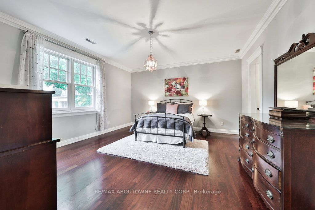 80 Cox Dr