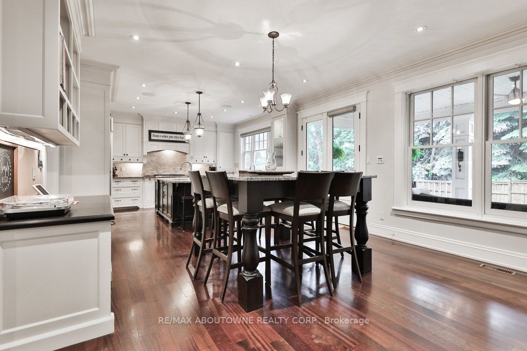 80 Cox Dr