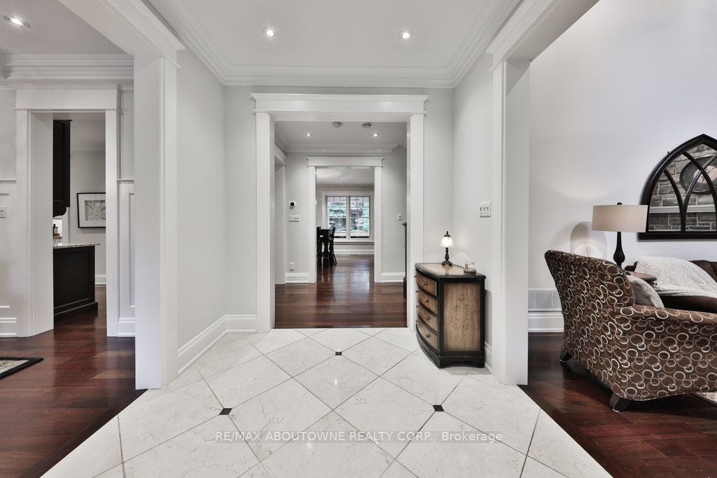 80 Cox Dr