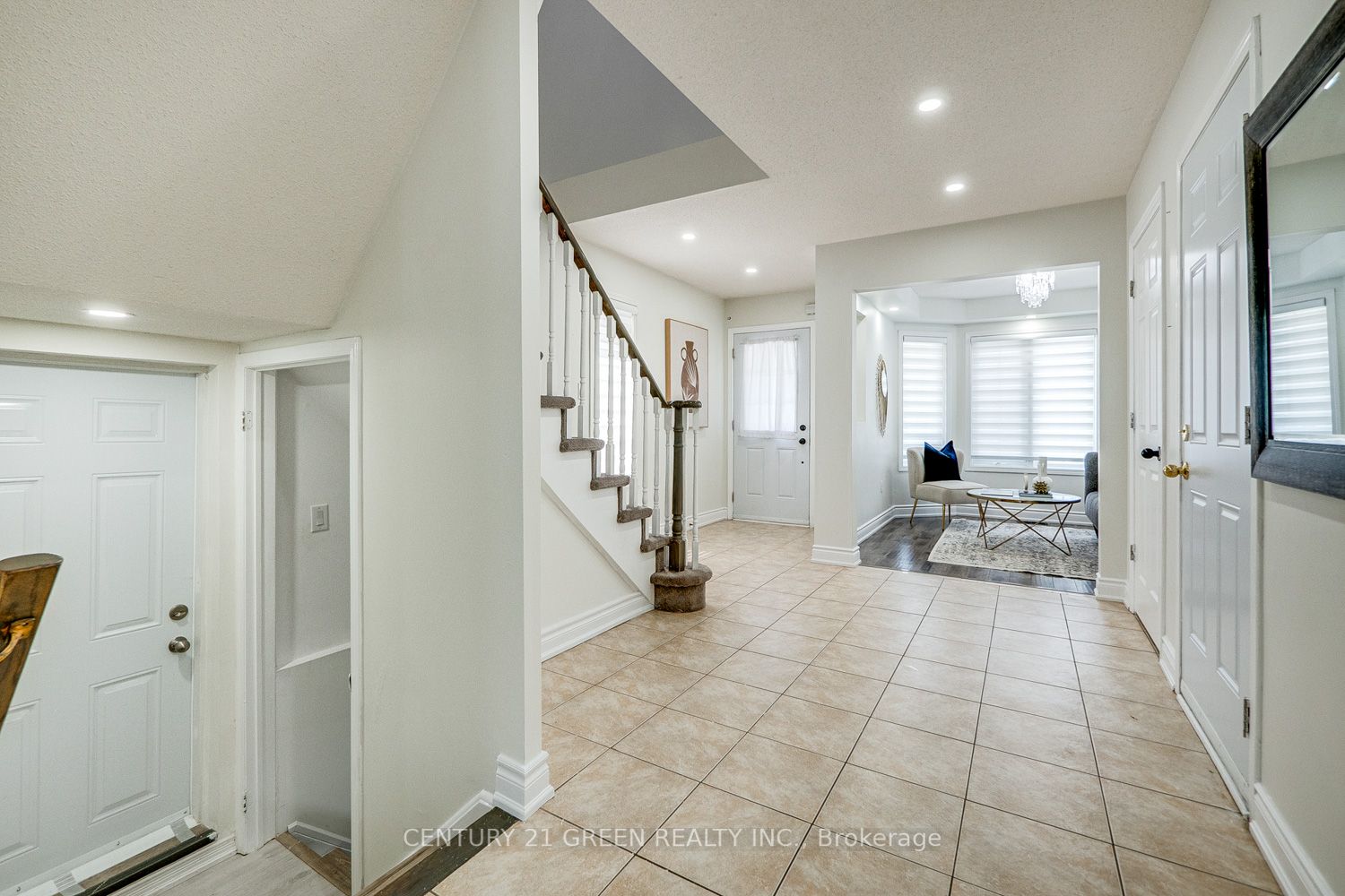 255 Fasken Court