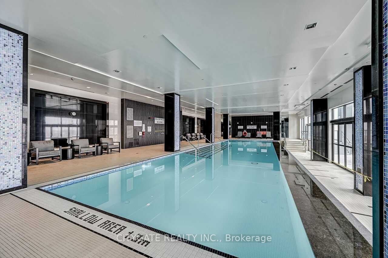 17 Zorra St, #1607