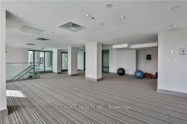 17 Zorra St, #1607