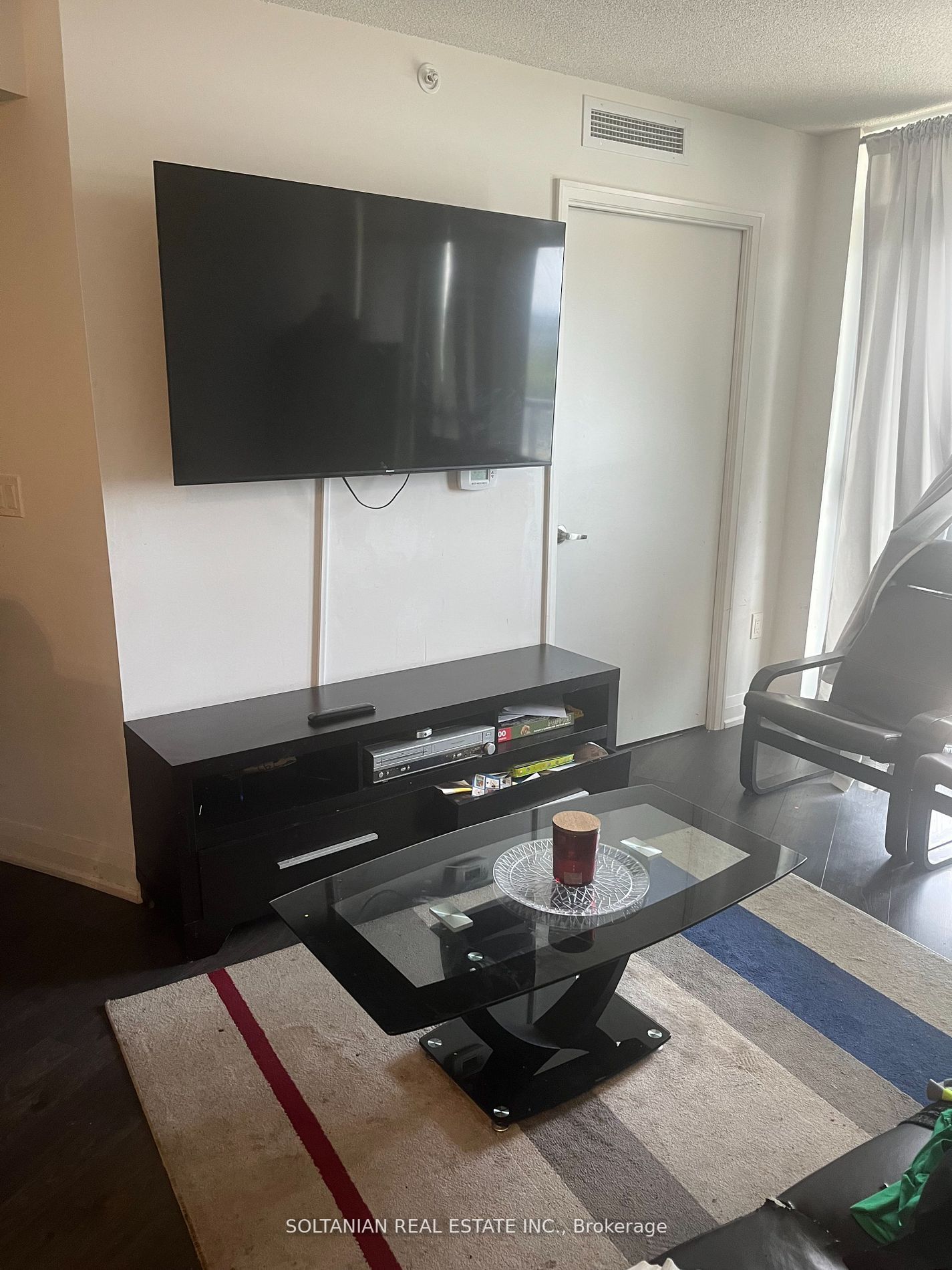 30 Gibbs Rd, #1307