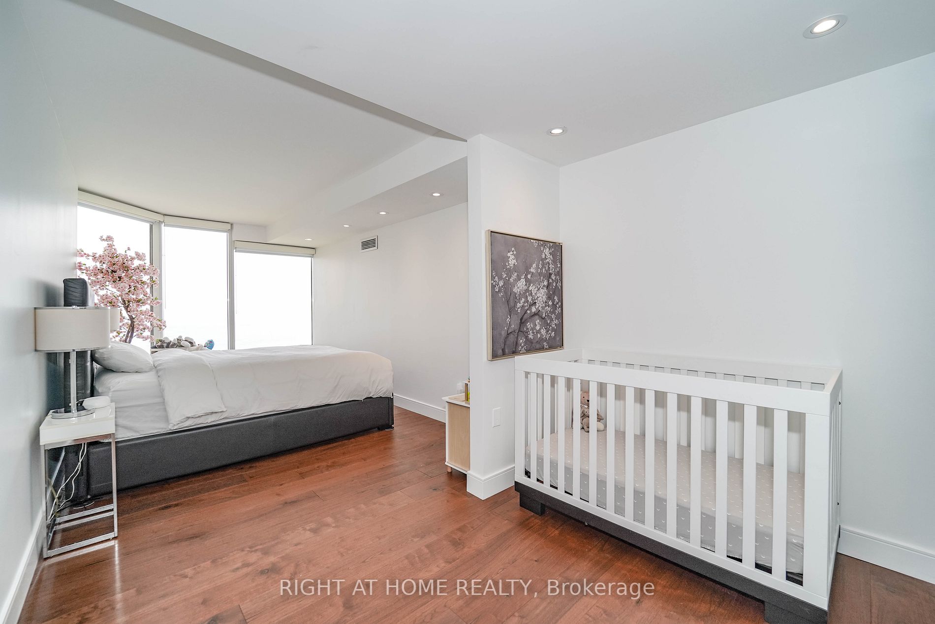 1 Palace Pier Crt, #3906