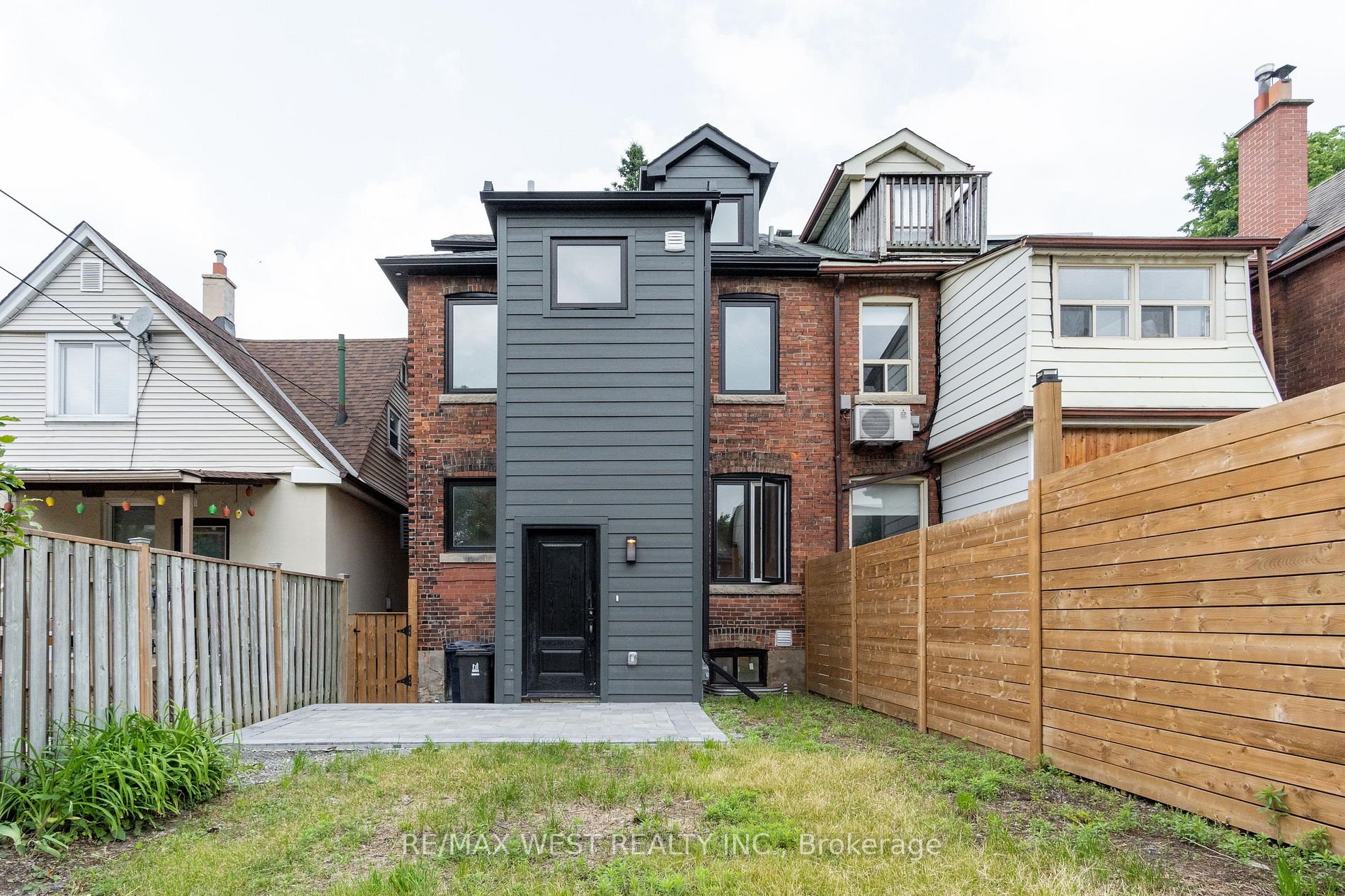 23 Radford Ave
