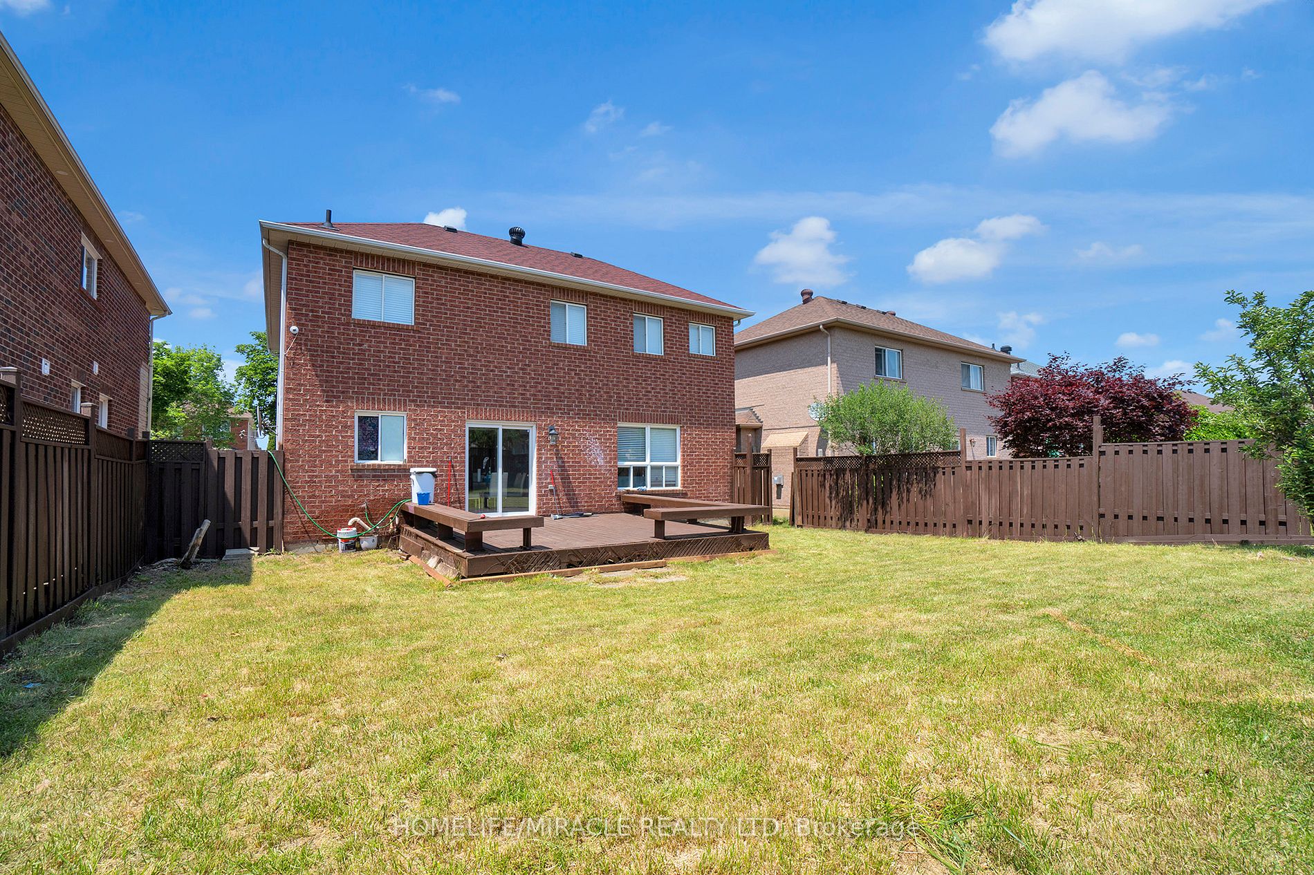 25 Red Clover Rd