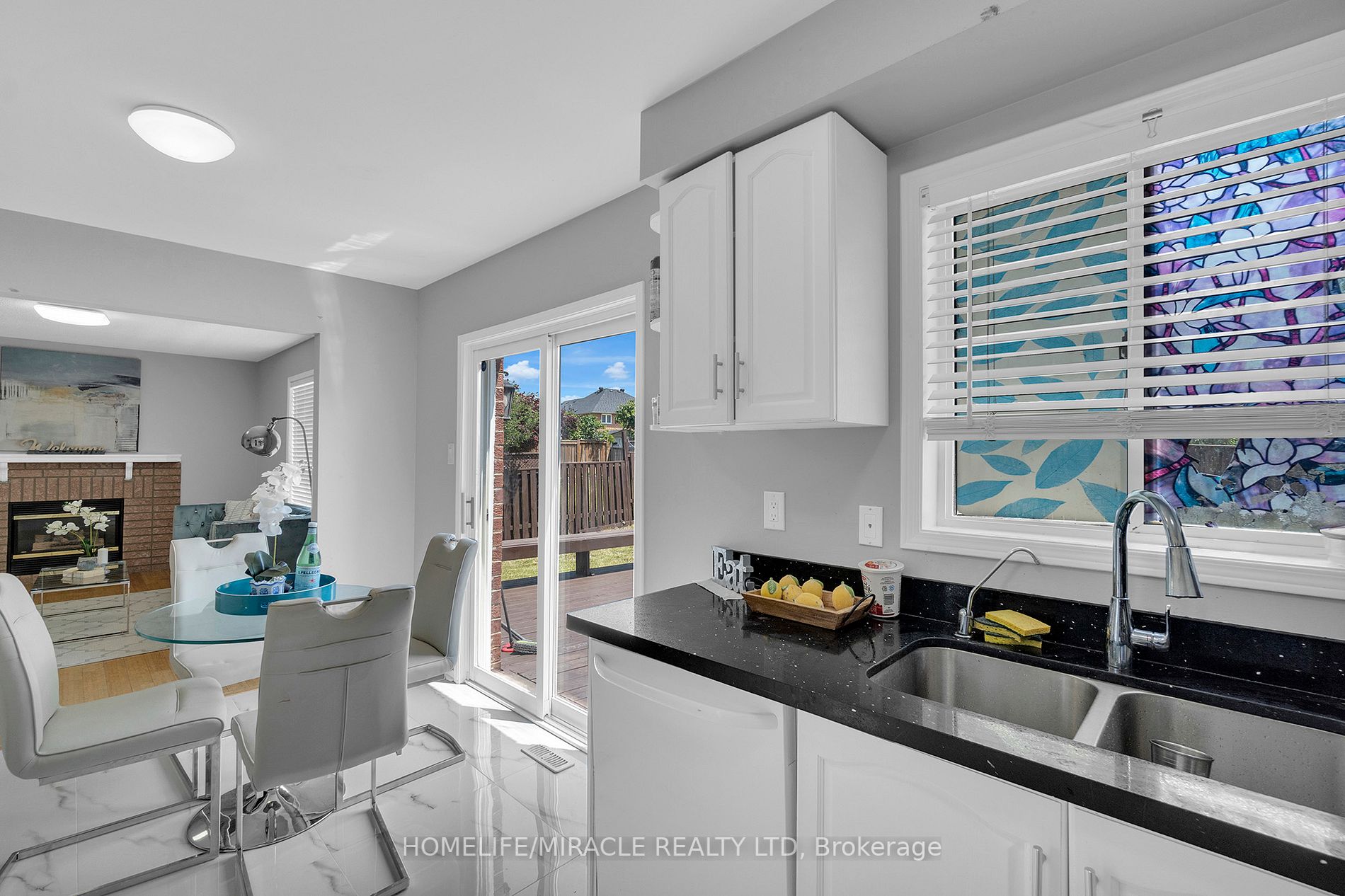 25 Red Clover Rd