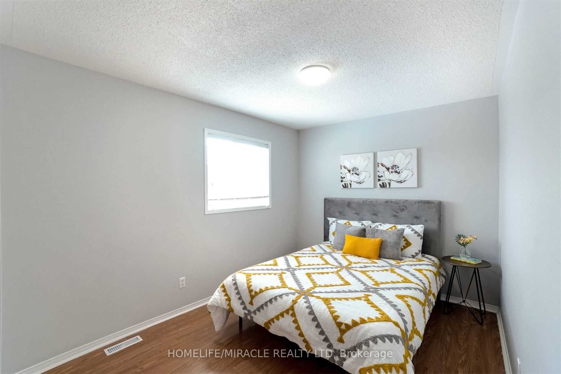 25 Red Clover Rd