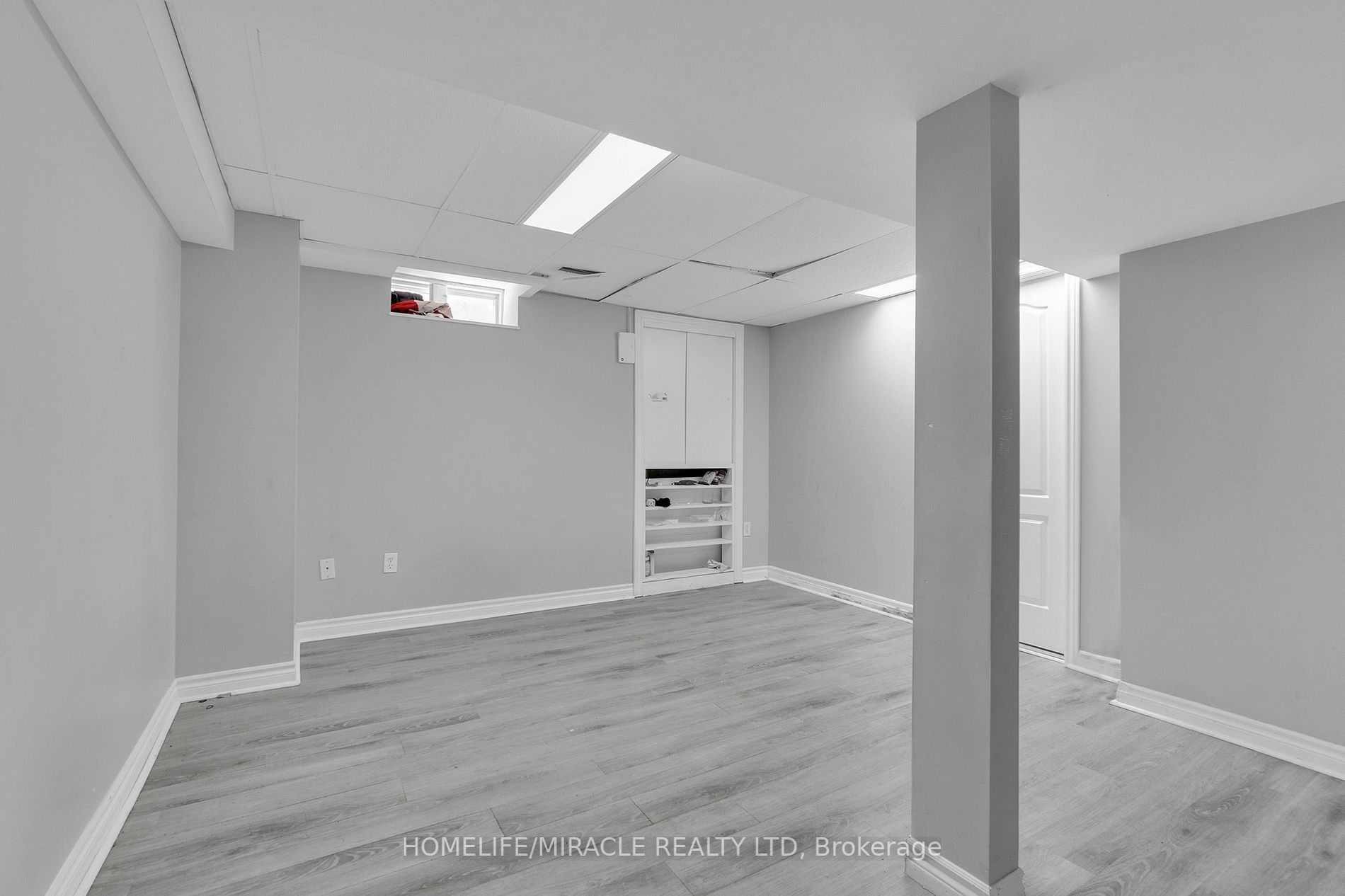 25 Red Clover Rd