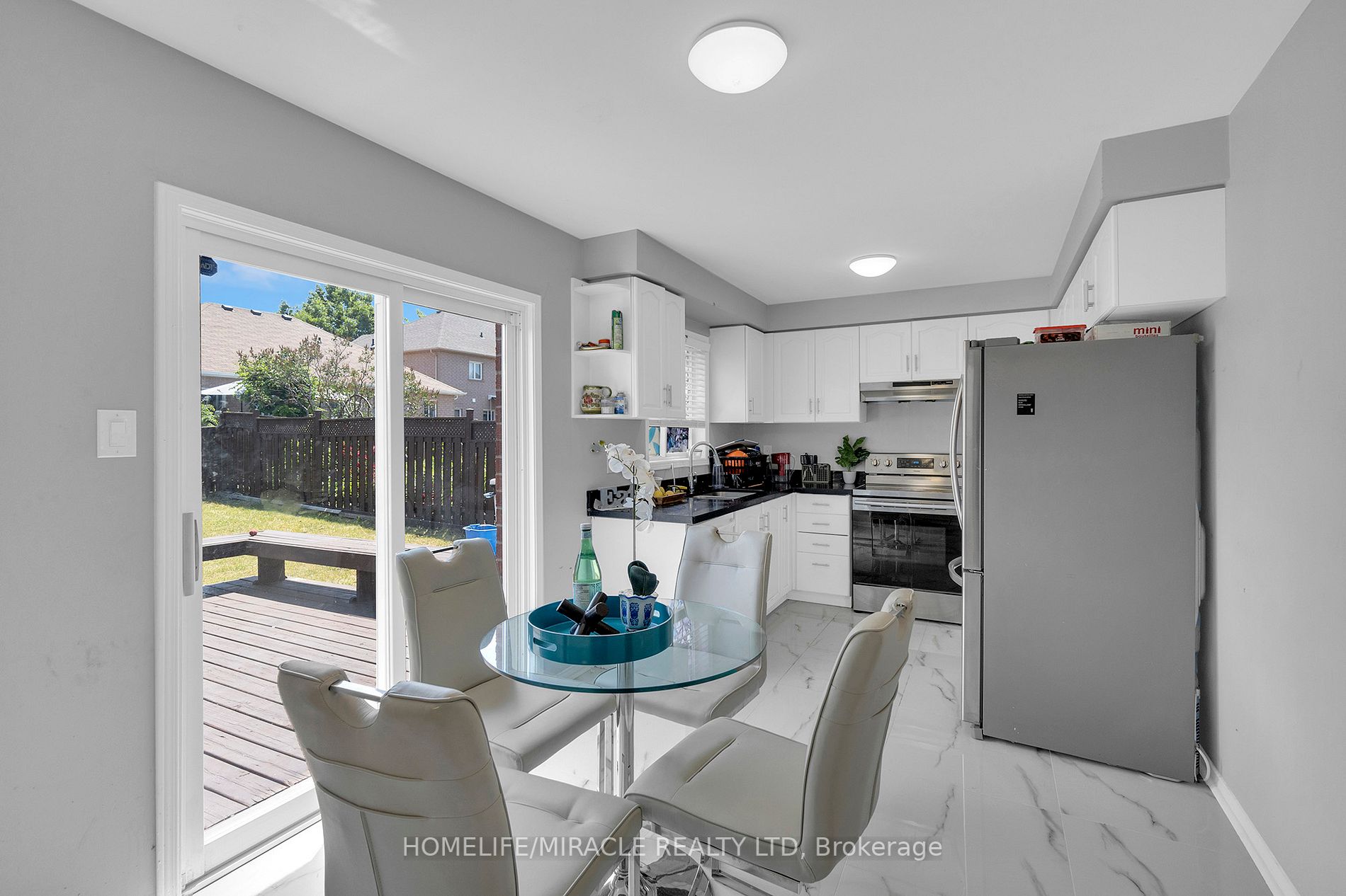 25 Red Clover Rd