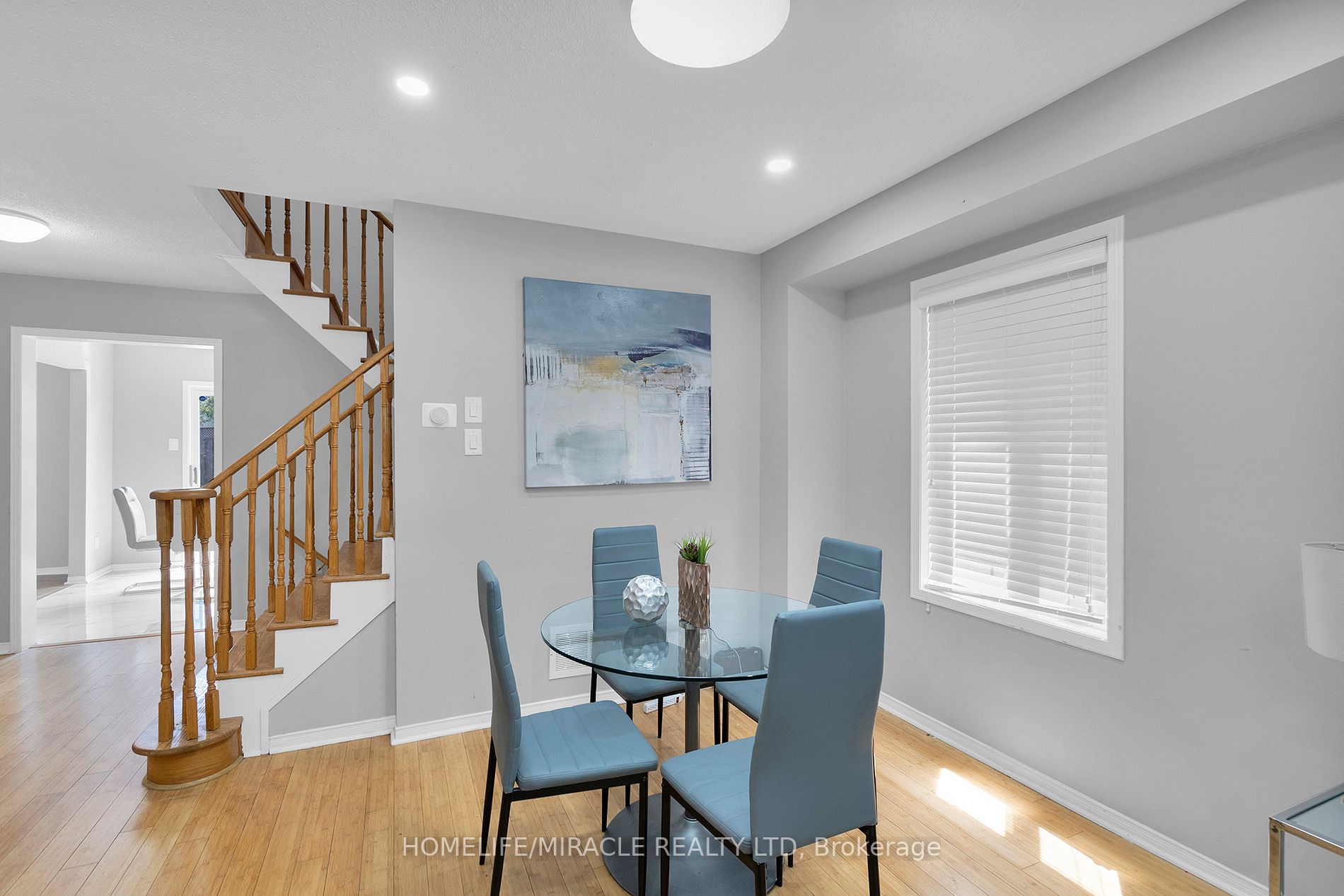 25 Red Clover Rd