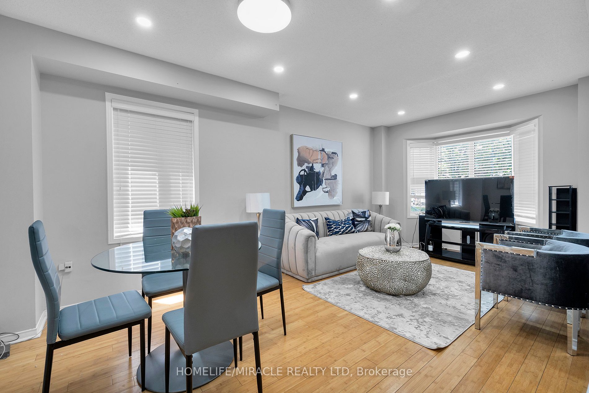 25 Red Clover Rd