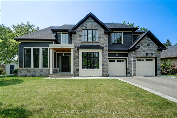 256 Sandwell Dr, Oakville