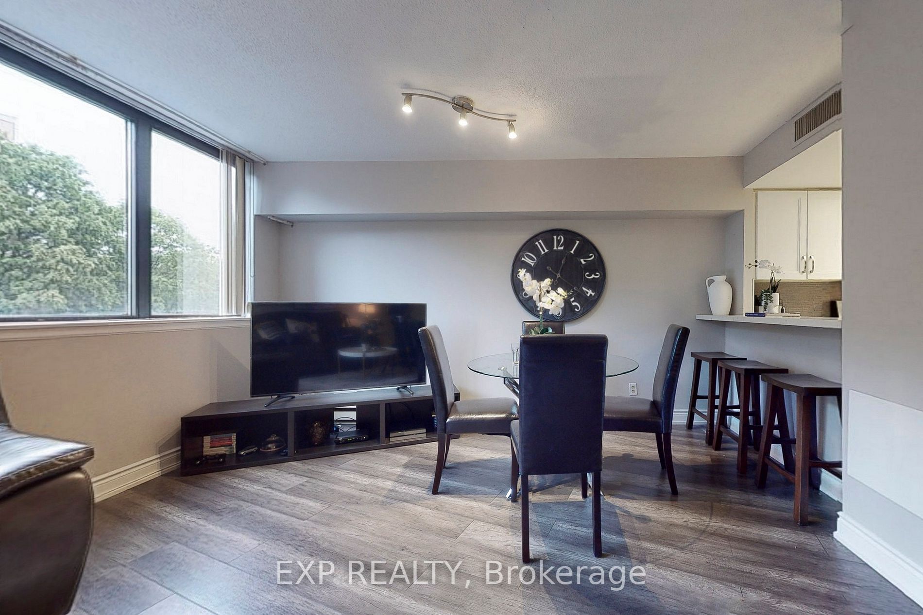 Listing W6178668 - Large Photo # 16