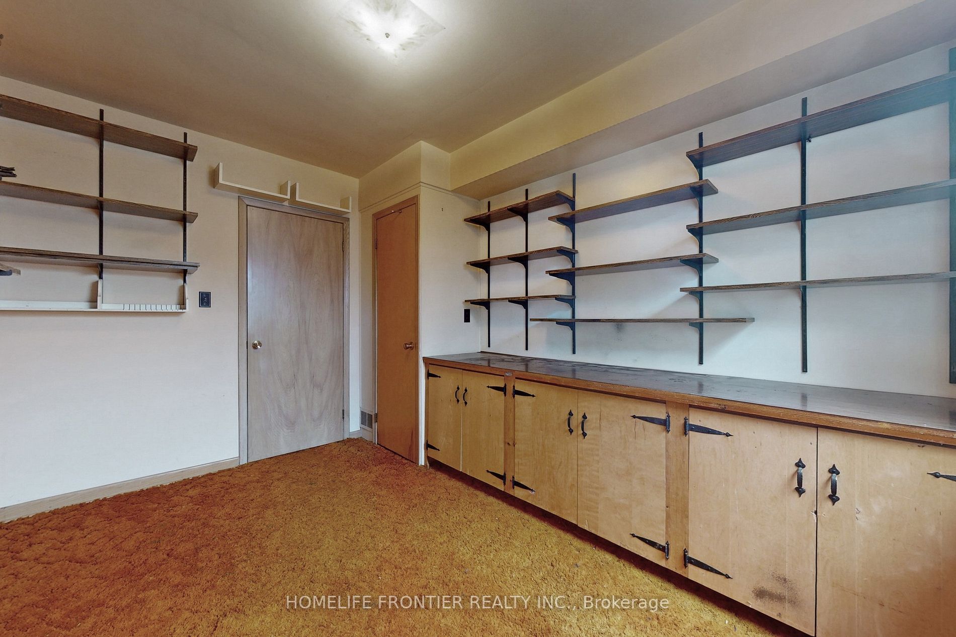 419 Martin Grove Rd