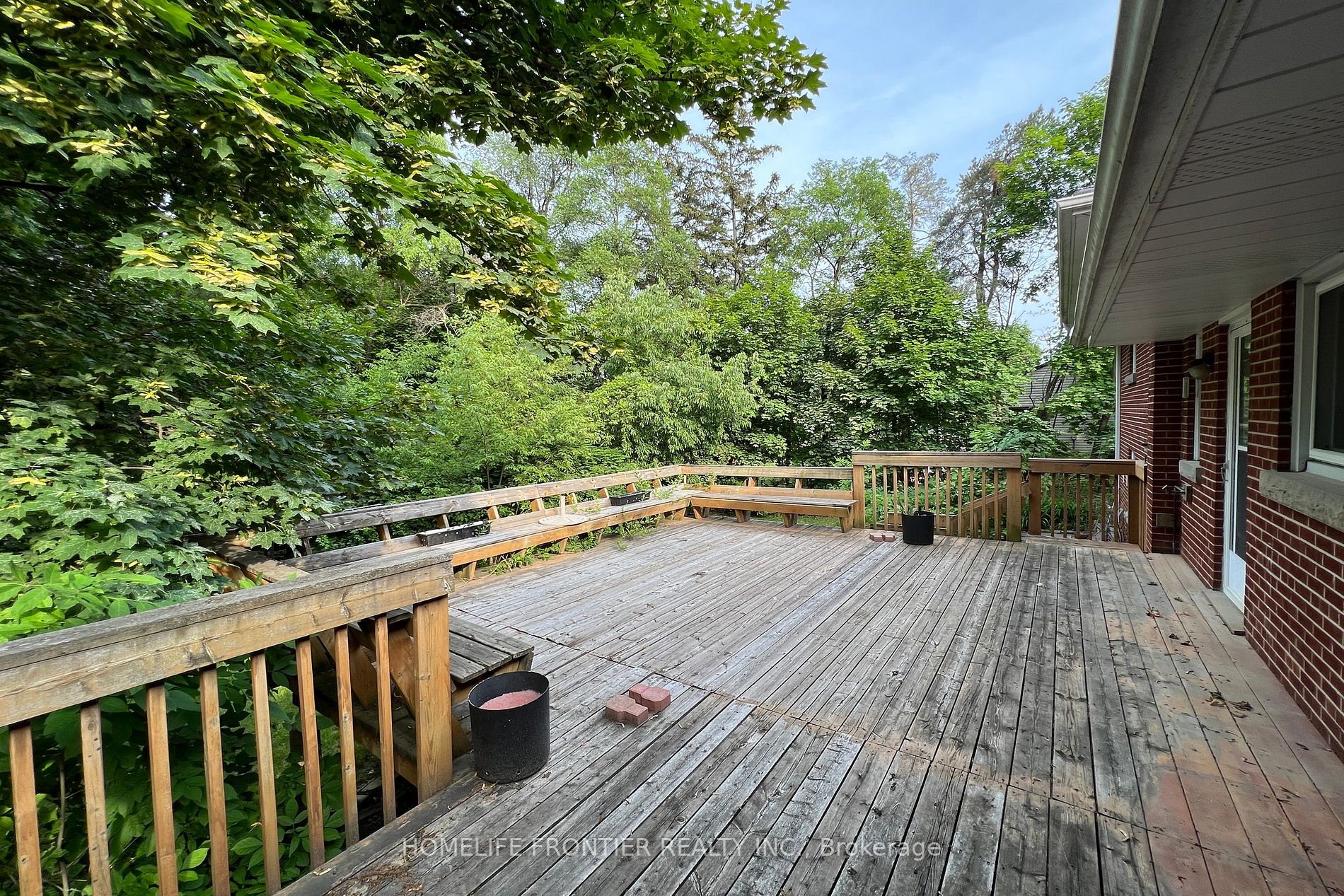 419 Martin Grove Rd