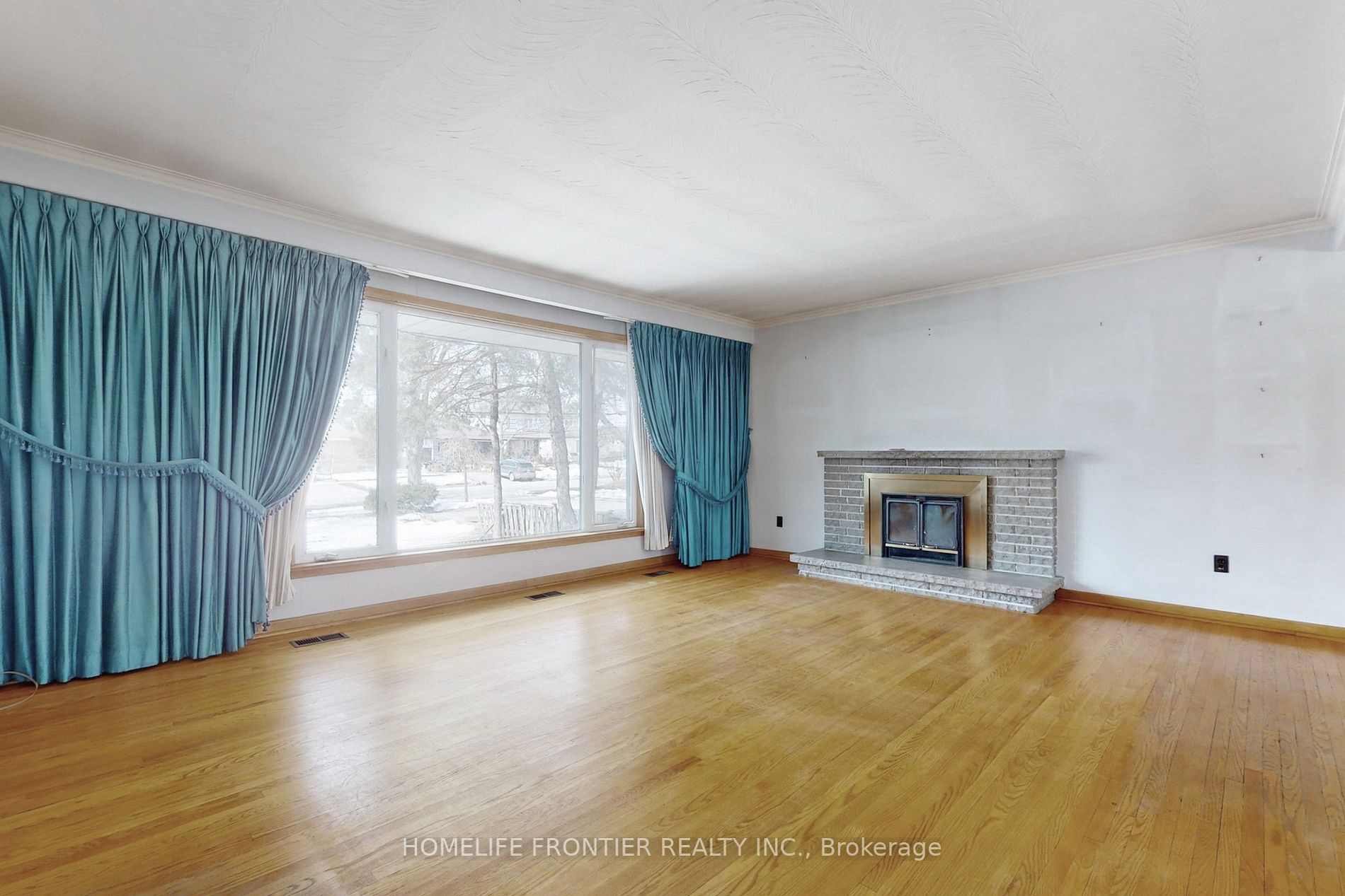 419 Martin Grove Rd