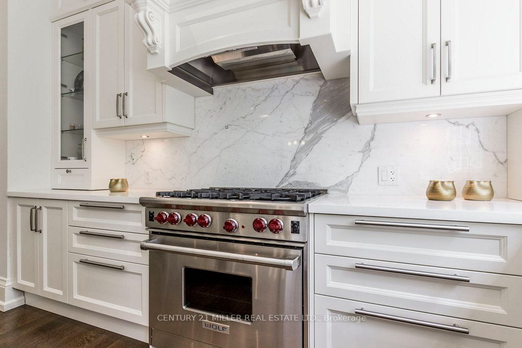 1031 Lakeshore Road W