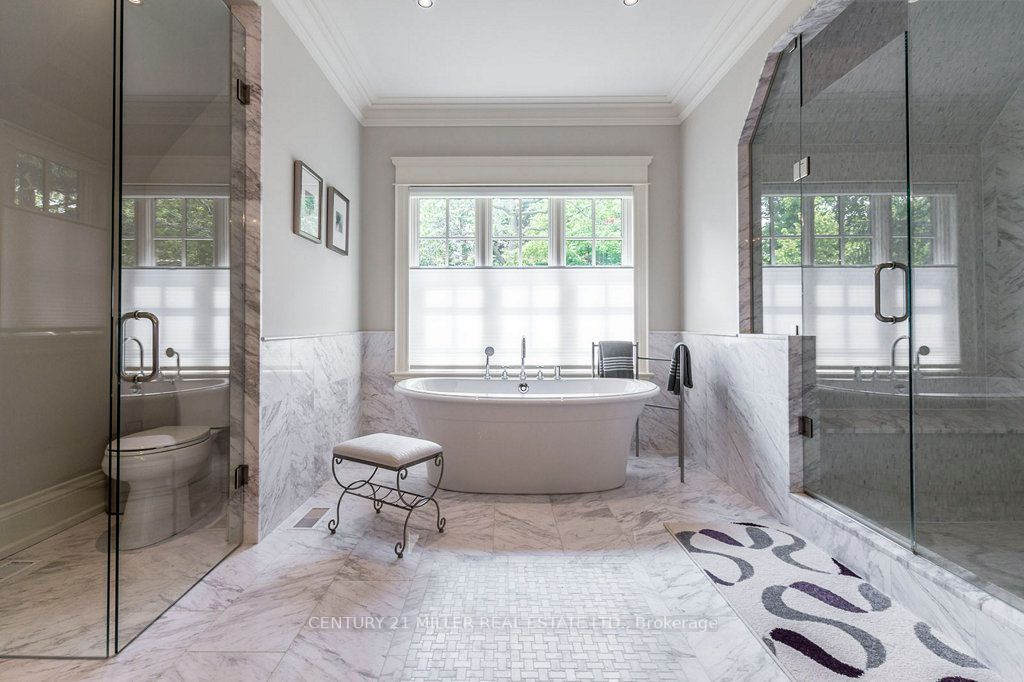 1031 Lakeshore Road W