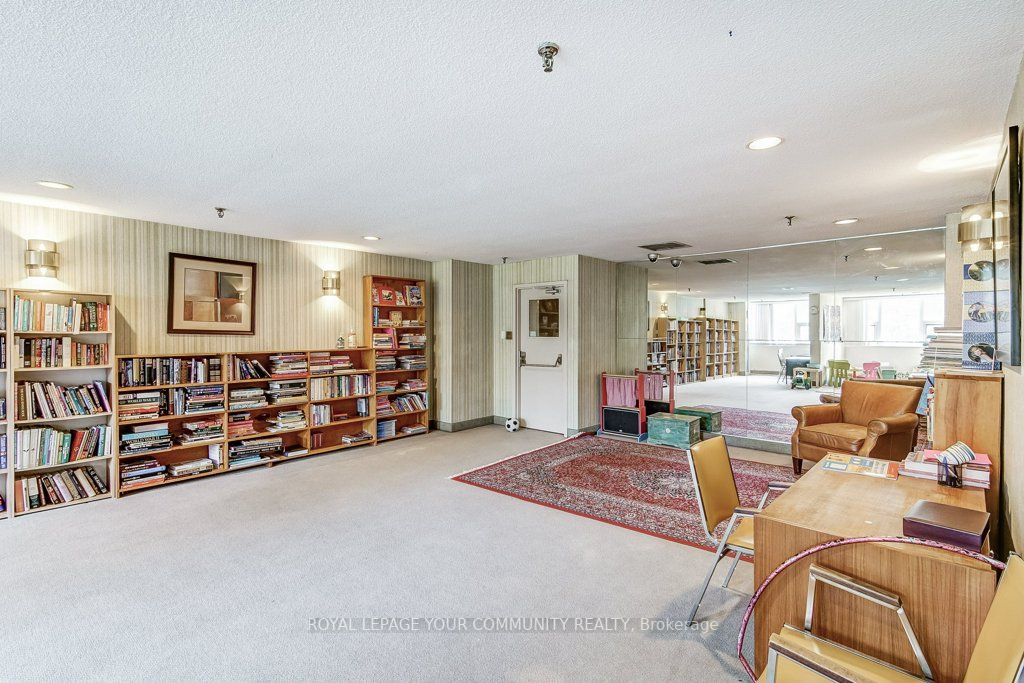 75 Emmett Ave, #602