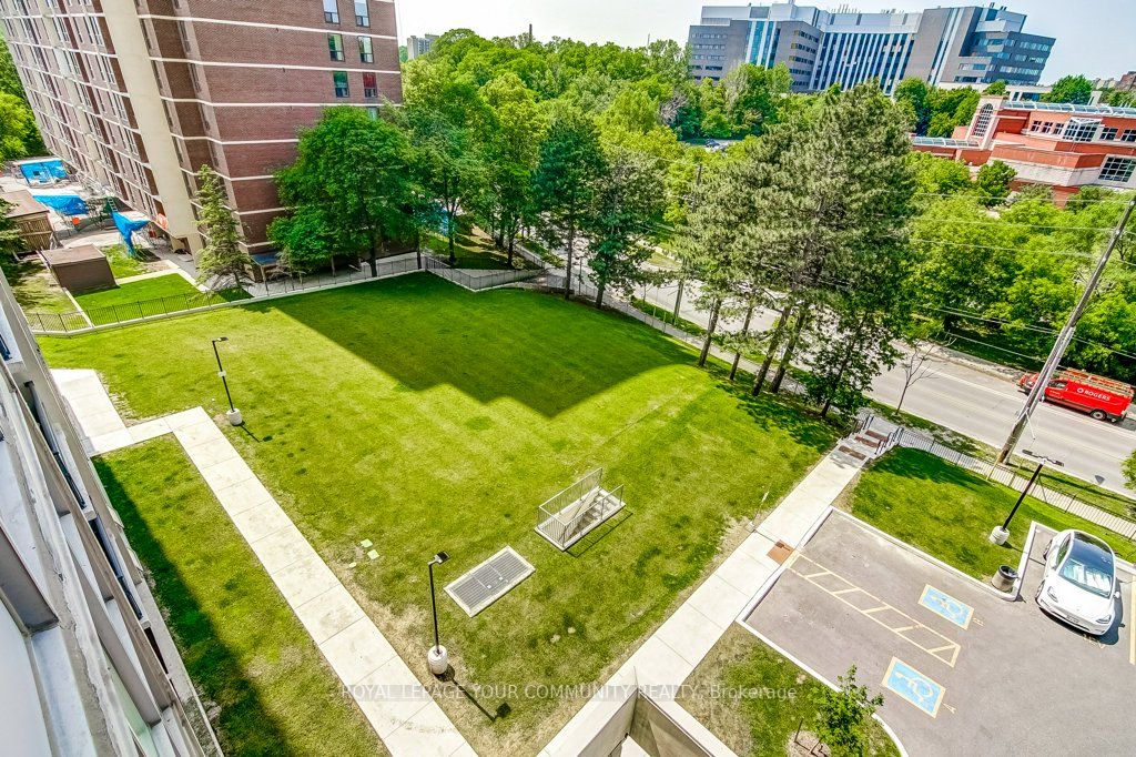 75 Emmett Ave, #602