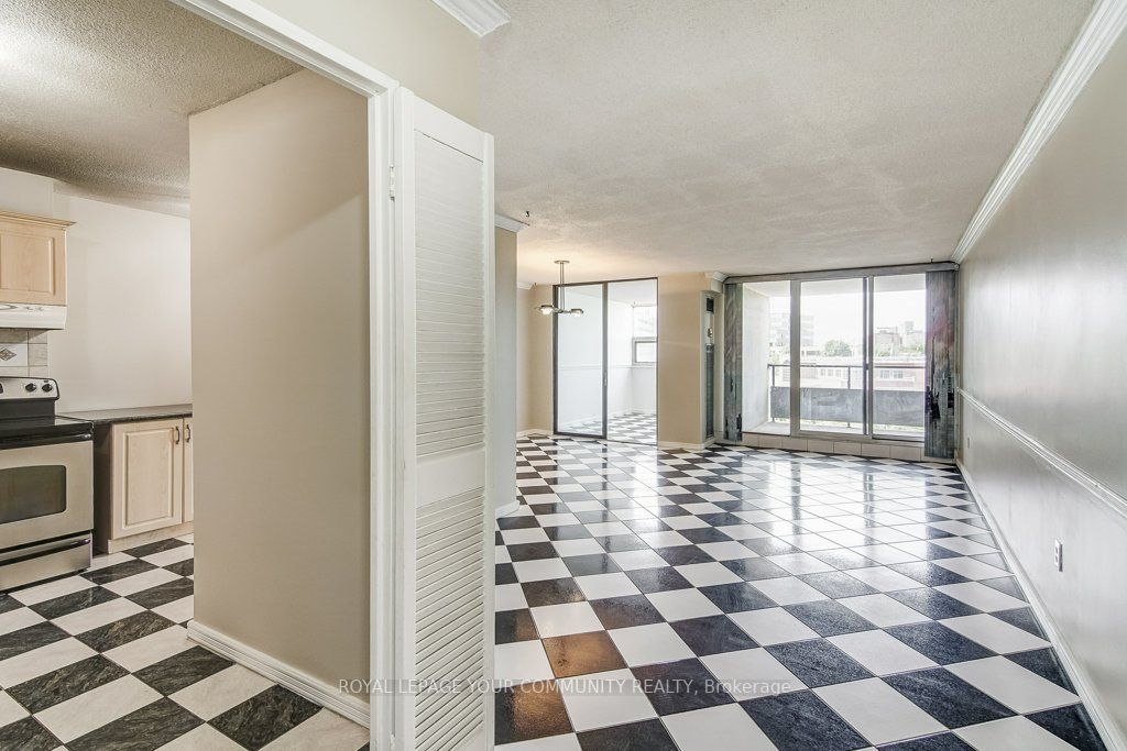 75 Emmett Ave, #602
