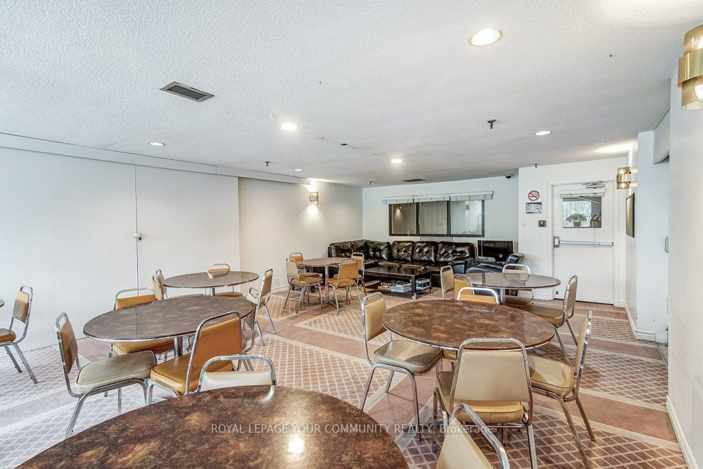 75 Emmett Ave, #602