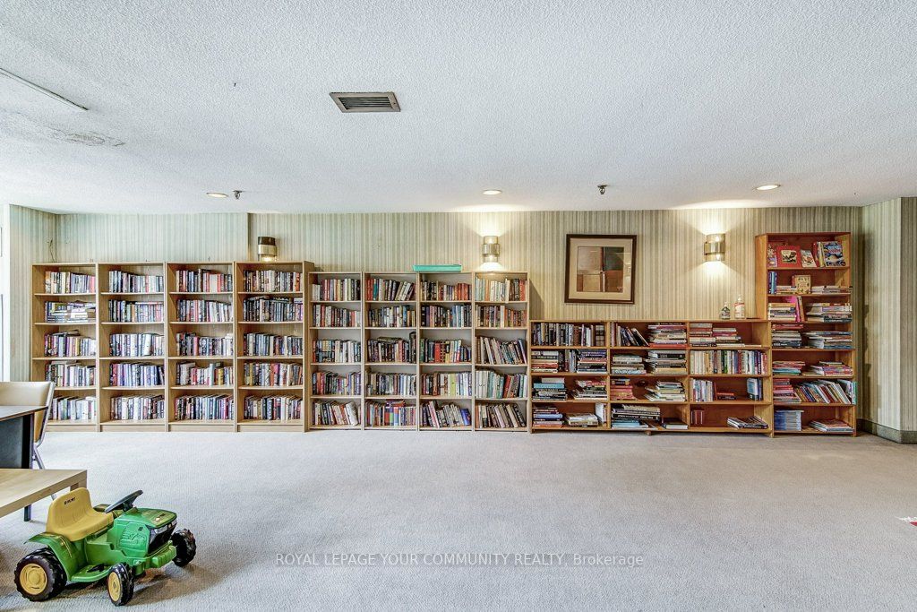 75 Emmett Ave, #602