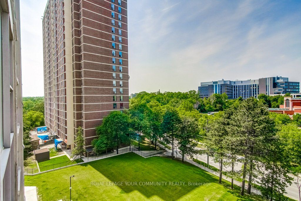 75 Emmett Ave, #602