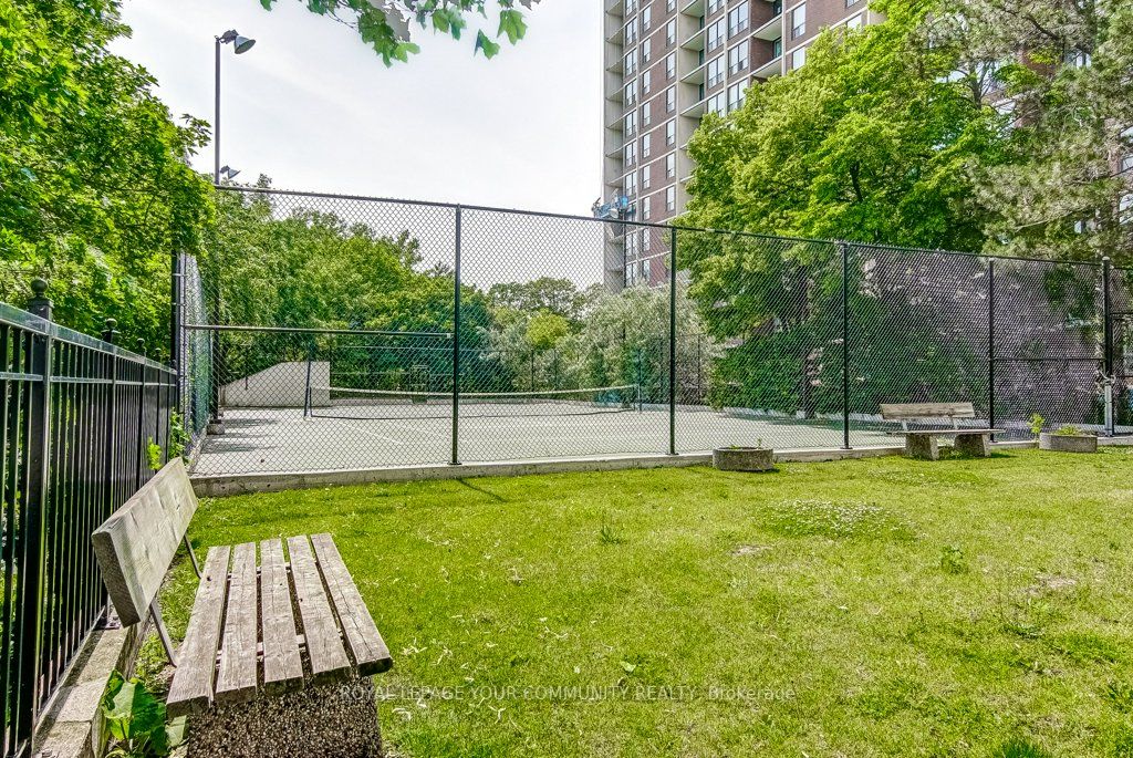 75 Emmett Ave, #602