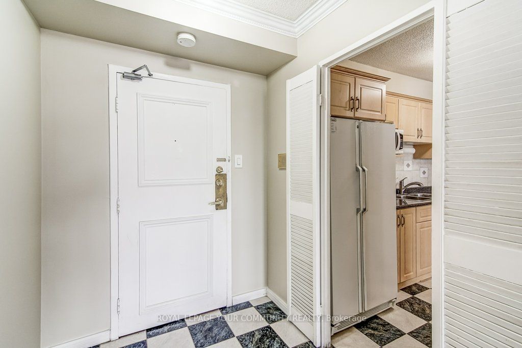 75 Emmett Ave, #602