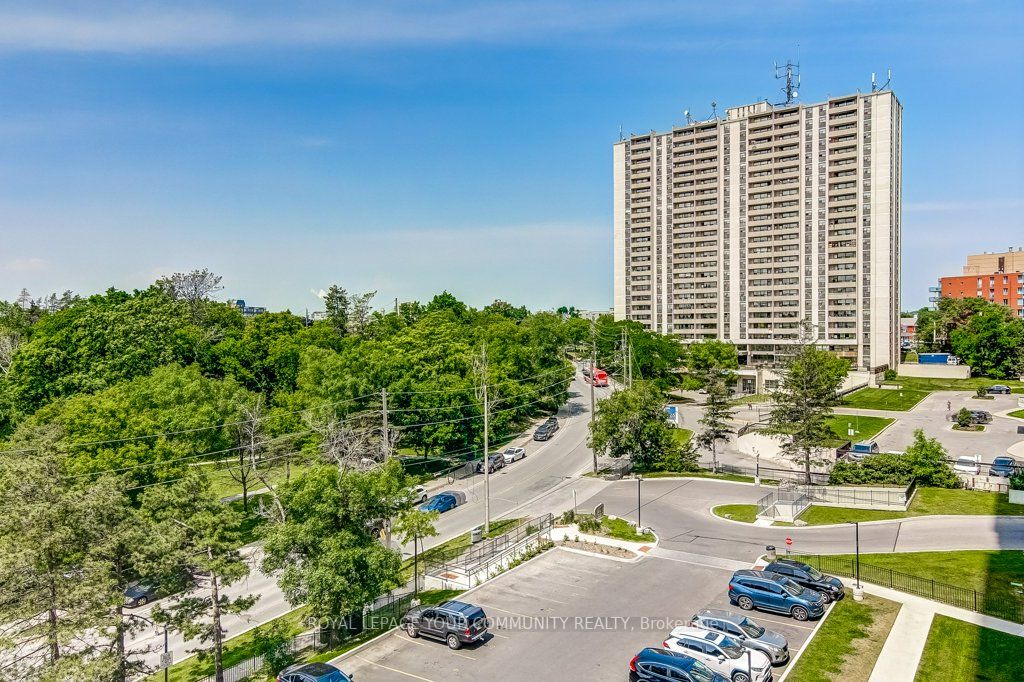75 Emmett Ave, #602