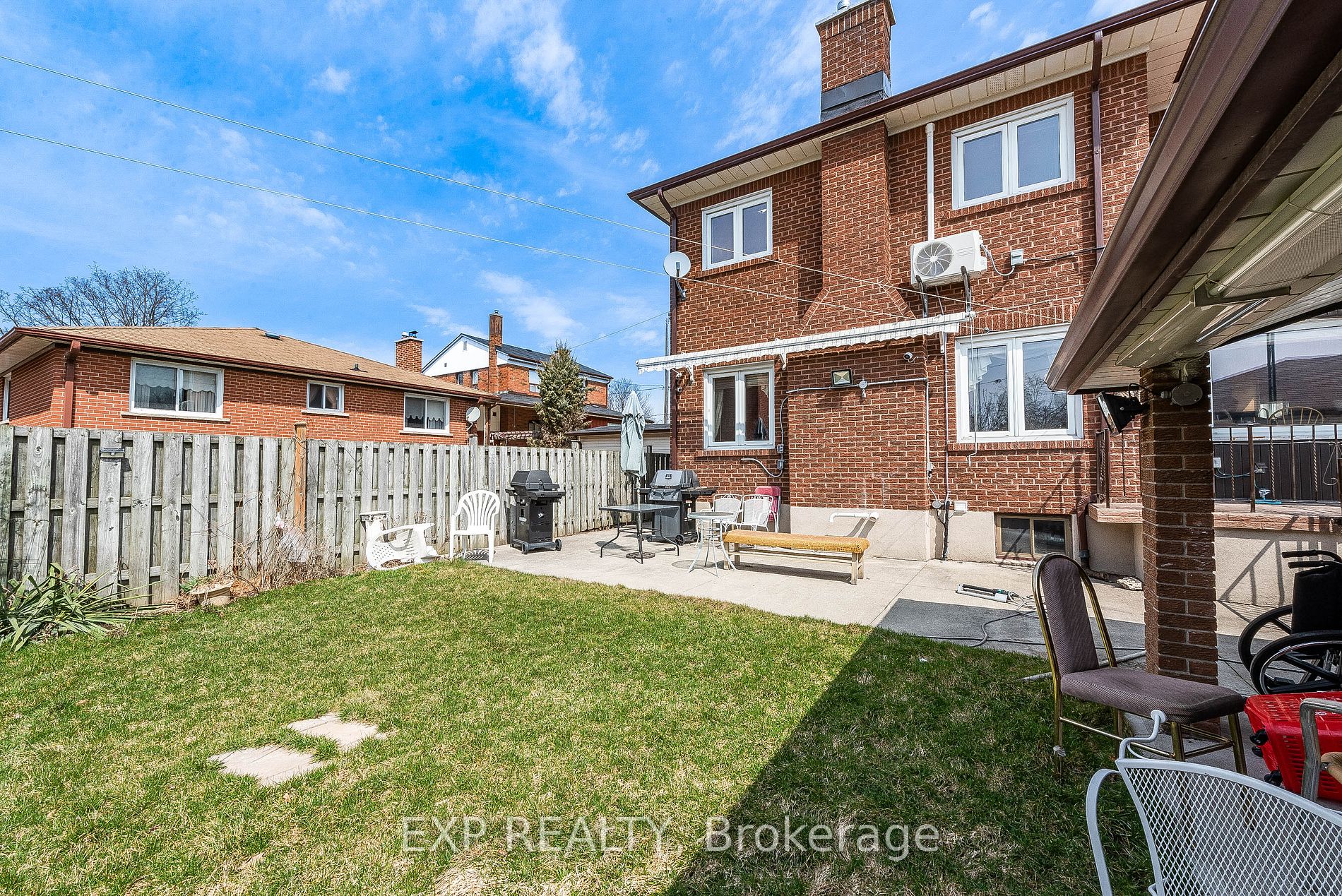 60 Emily Ave