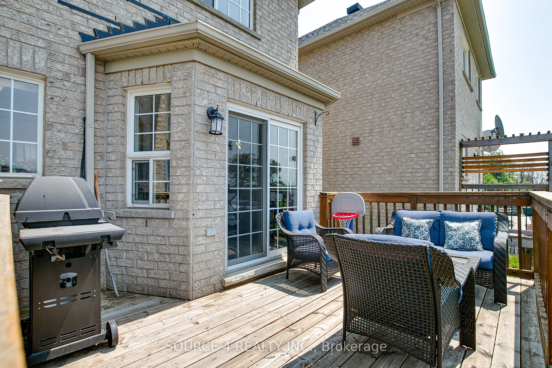12 Spring Valley Crt