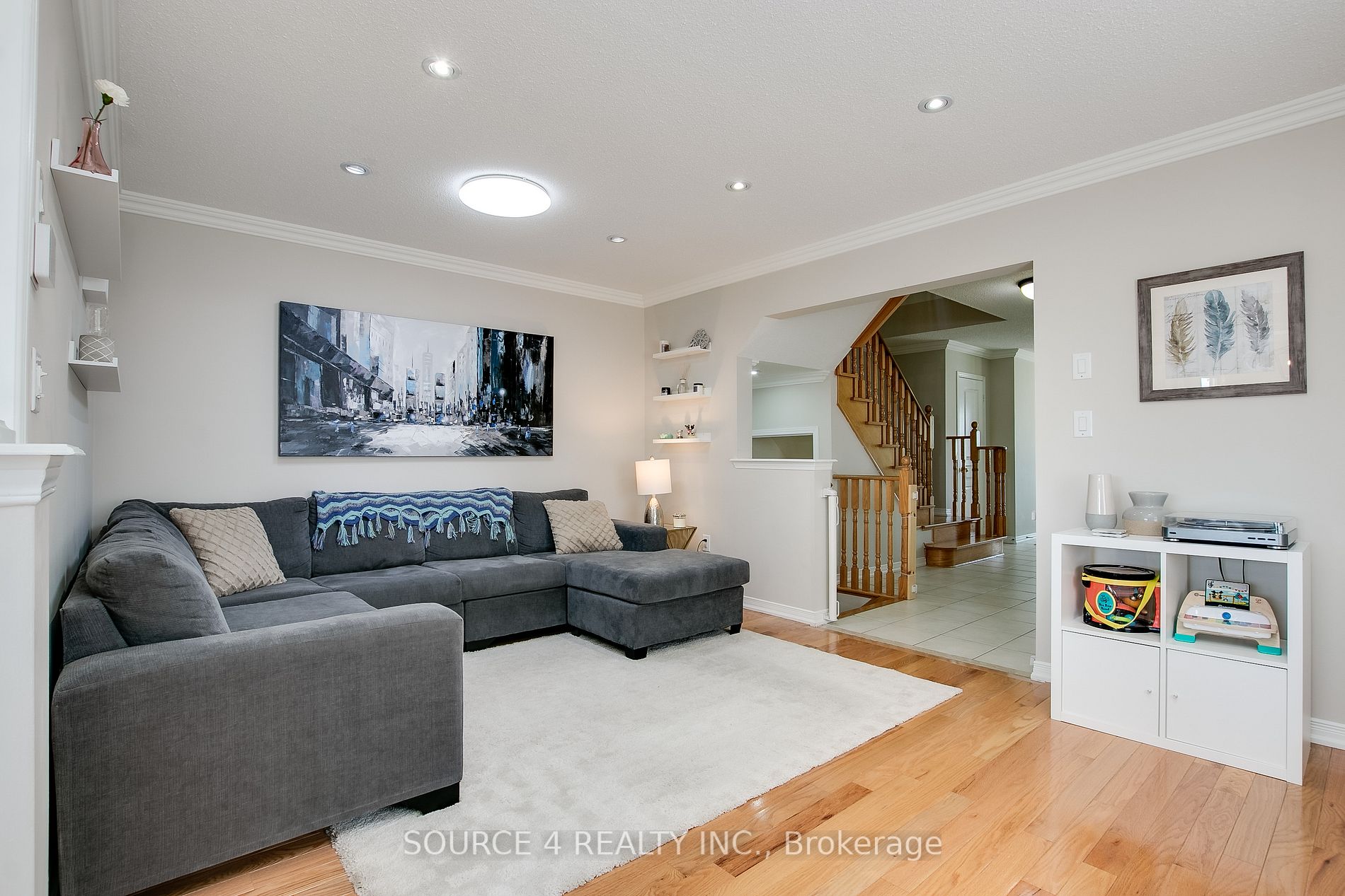12 Spring Valley Crt