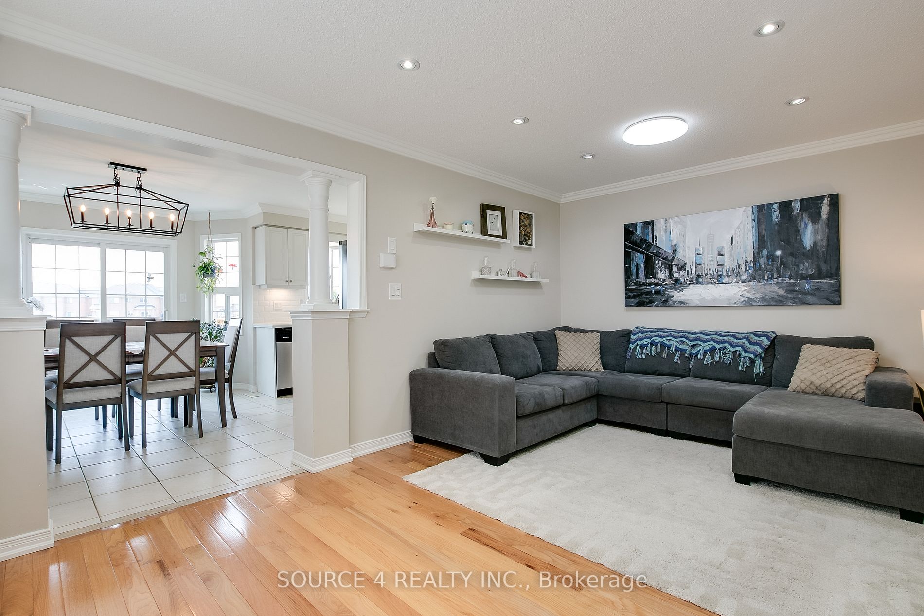 12 Spring Valley Crt