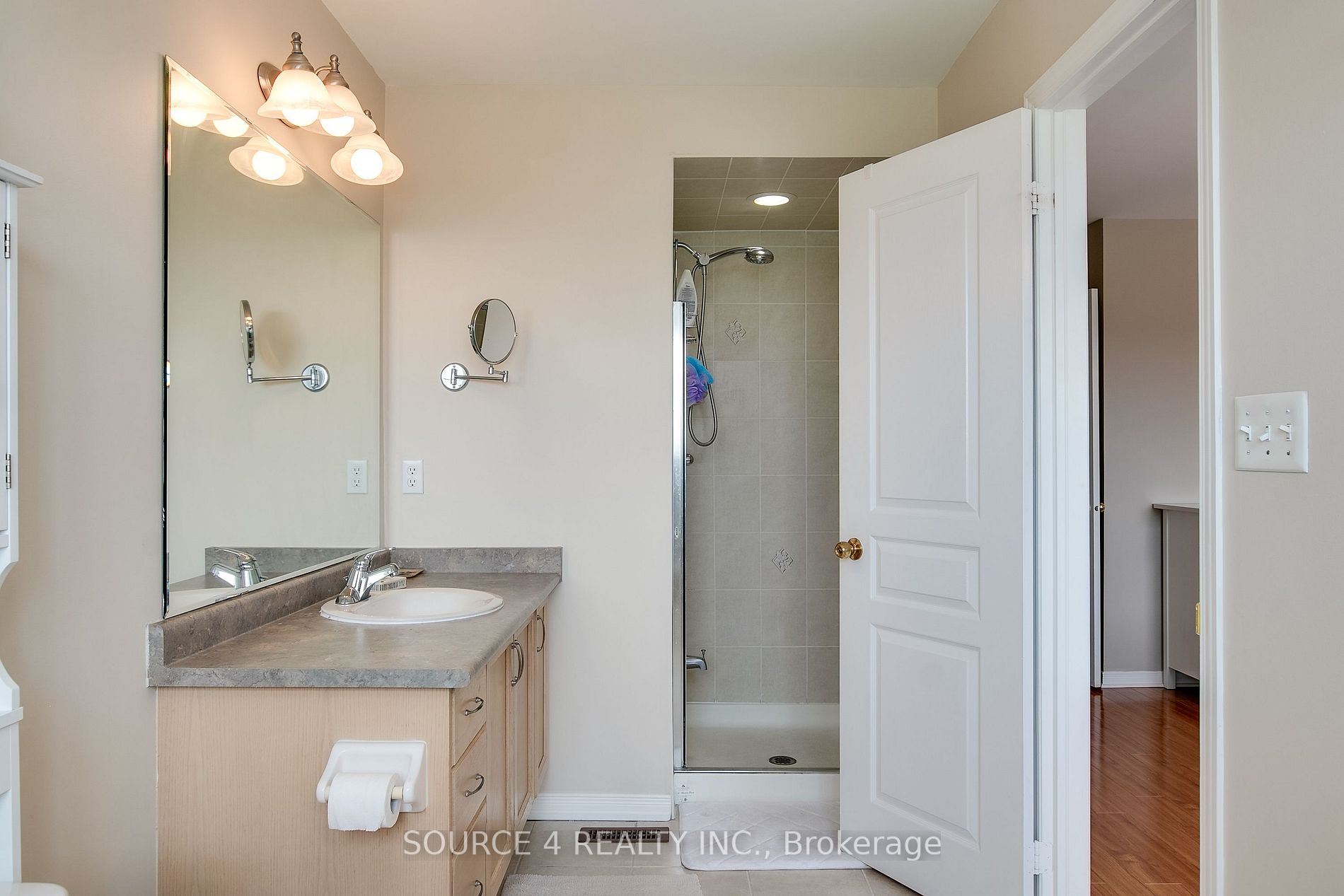 12 Spring Valley Crt
