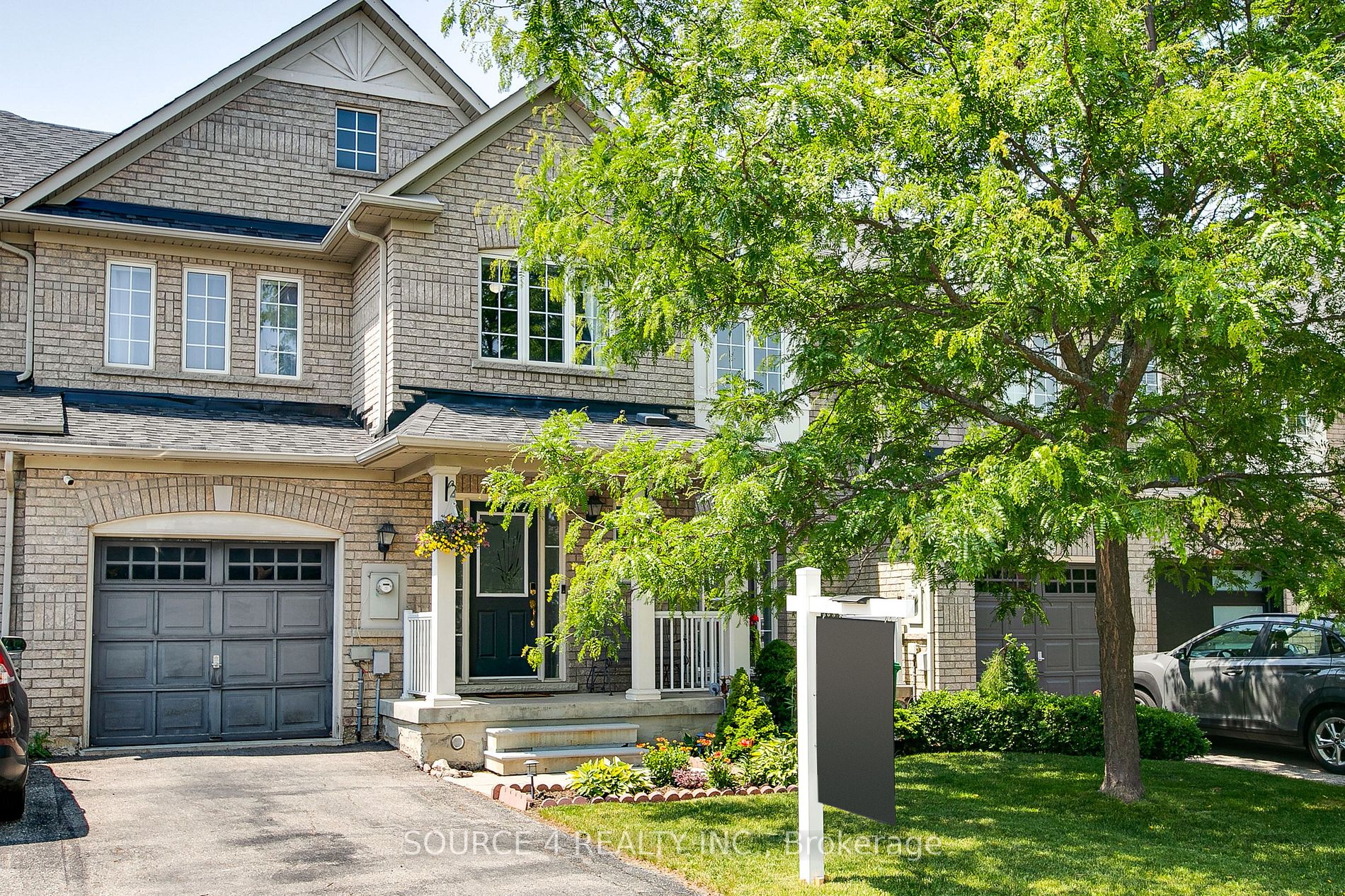 12 Spring Valley Crt