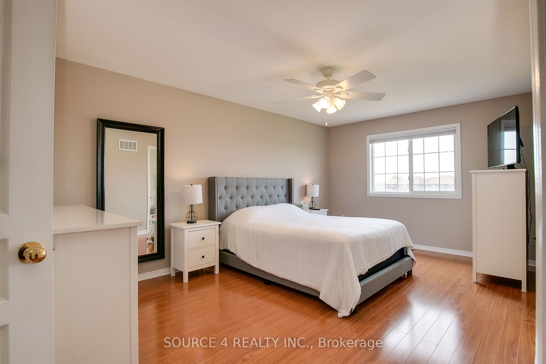 12 Spring Valley Crt