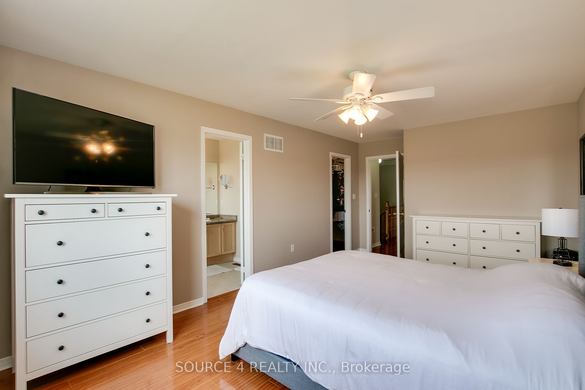 12 Spring Valley Crt