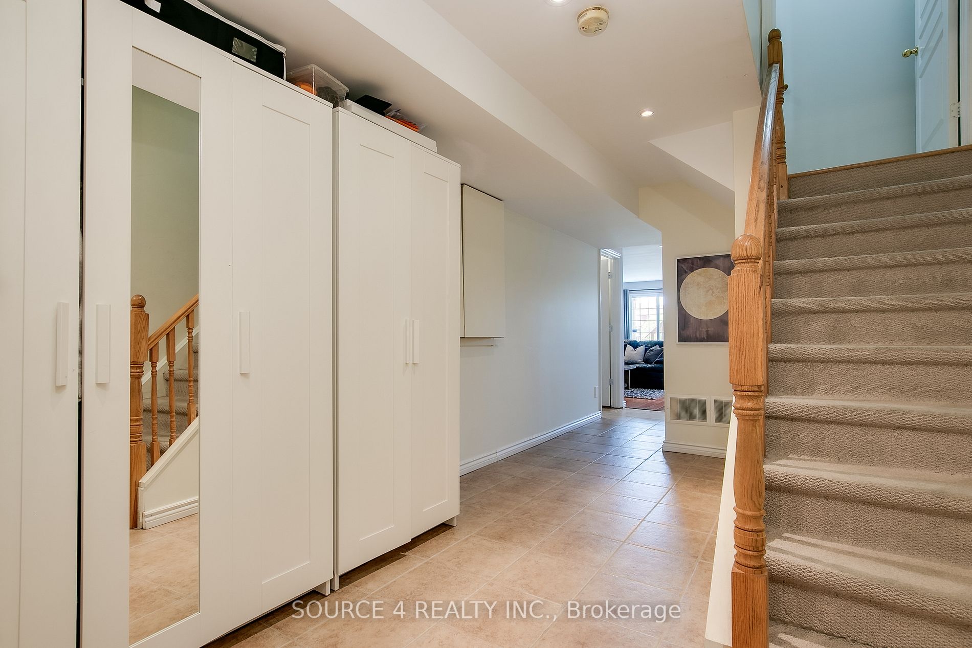 12 Spring Valley Crt