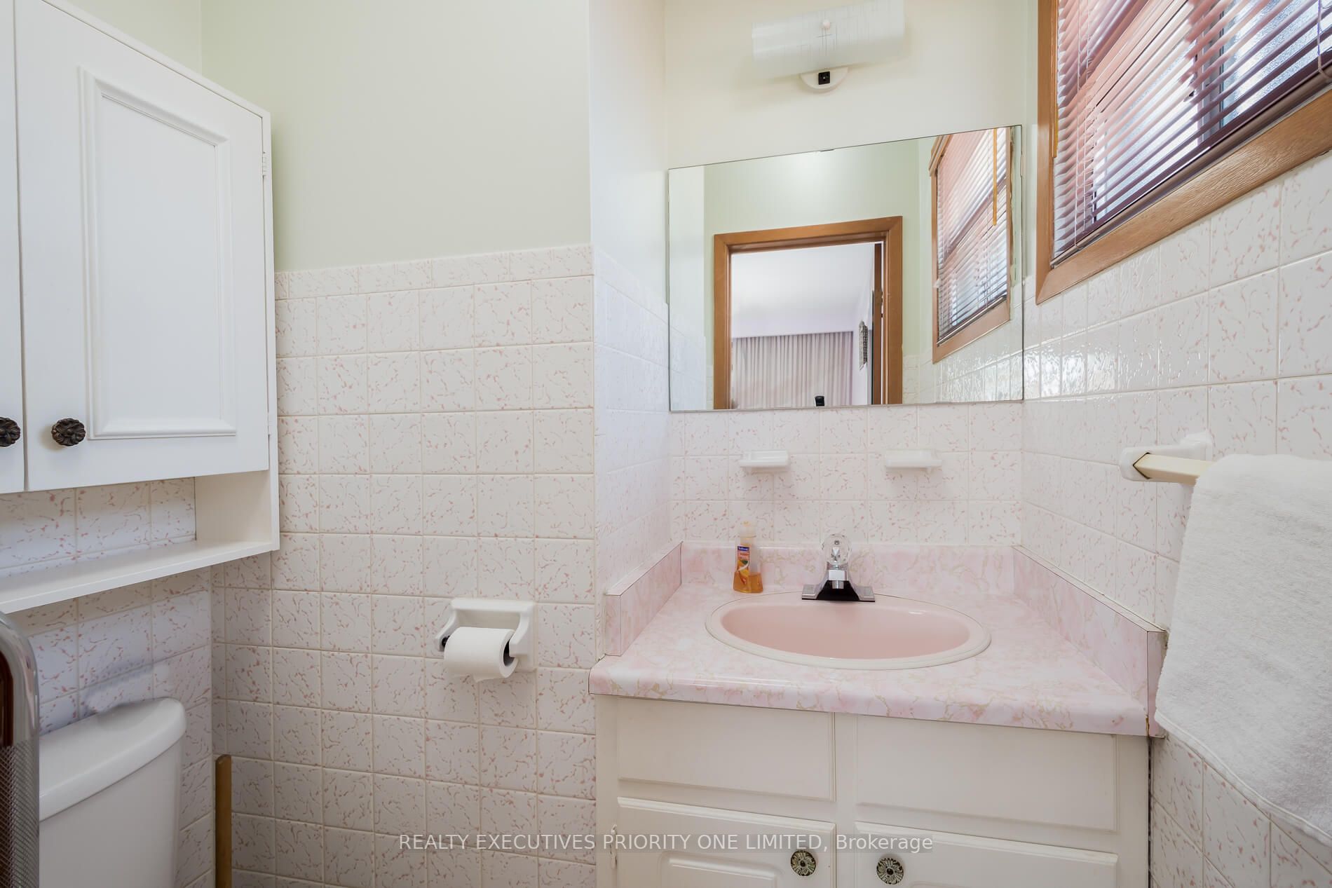 125 Downsview Ave