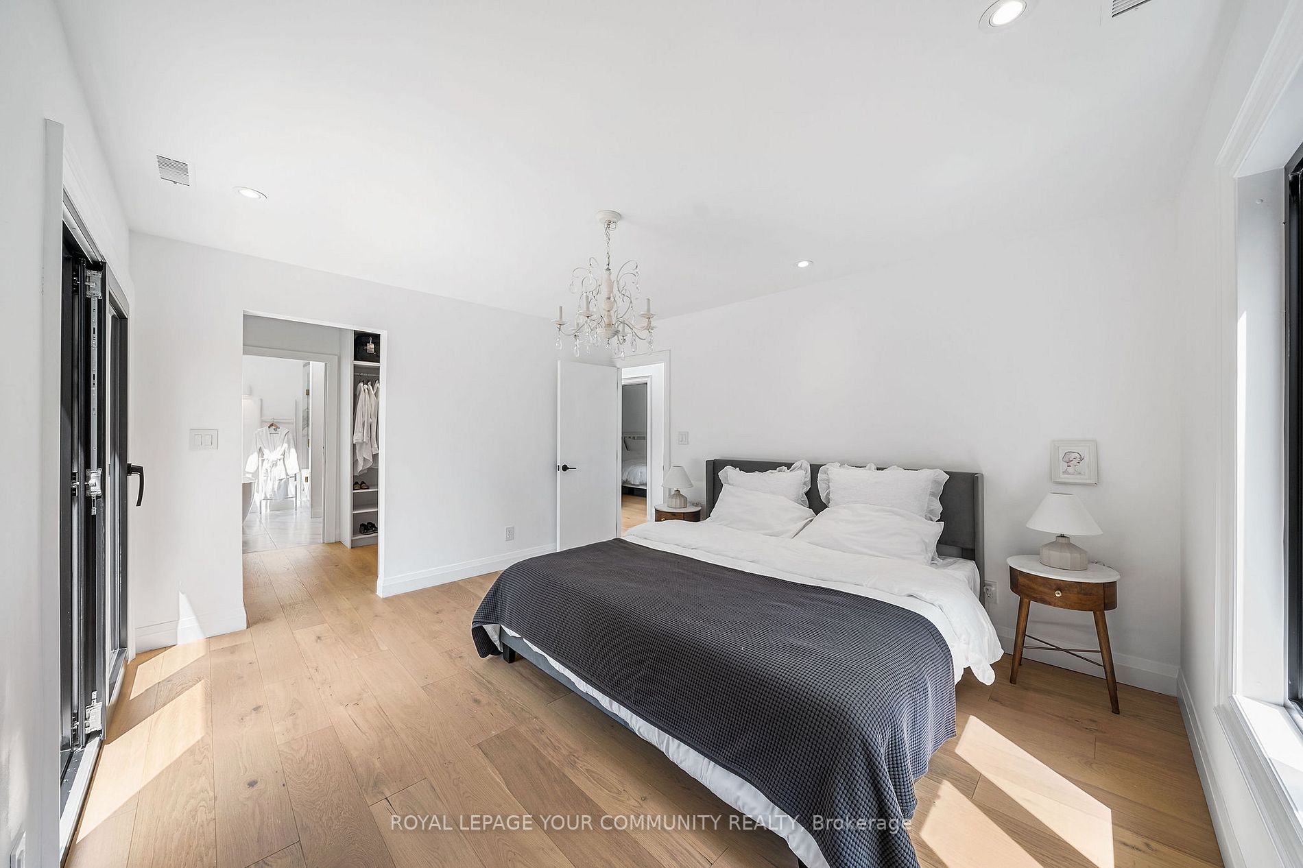 6 Westrose Ave