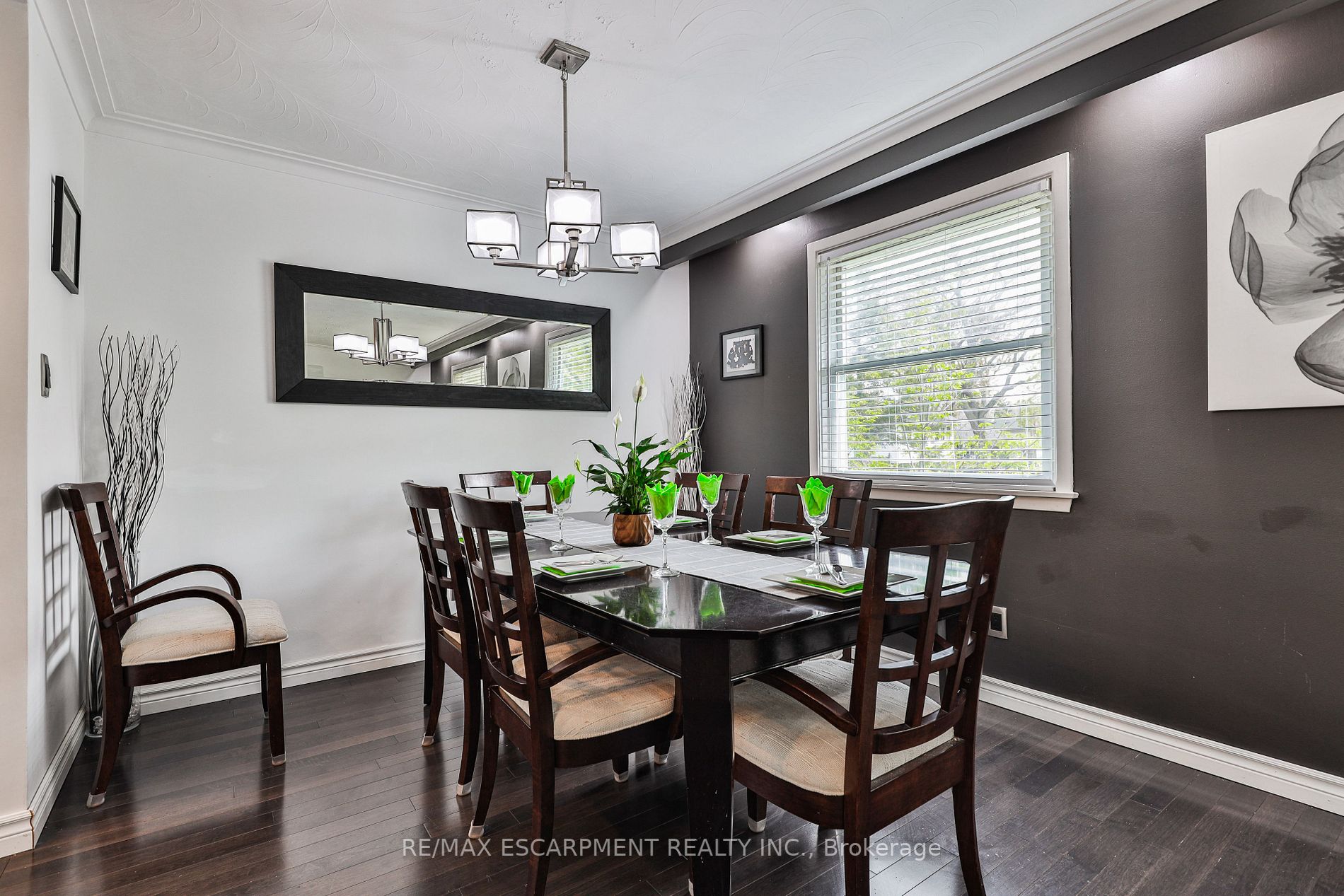 329 Erindale Dr