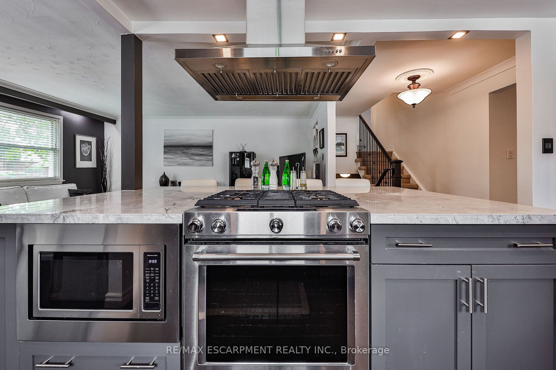 329 Erindale Dr