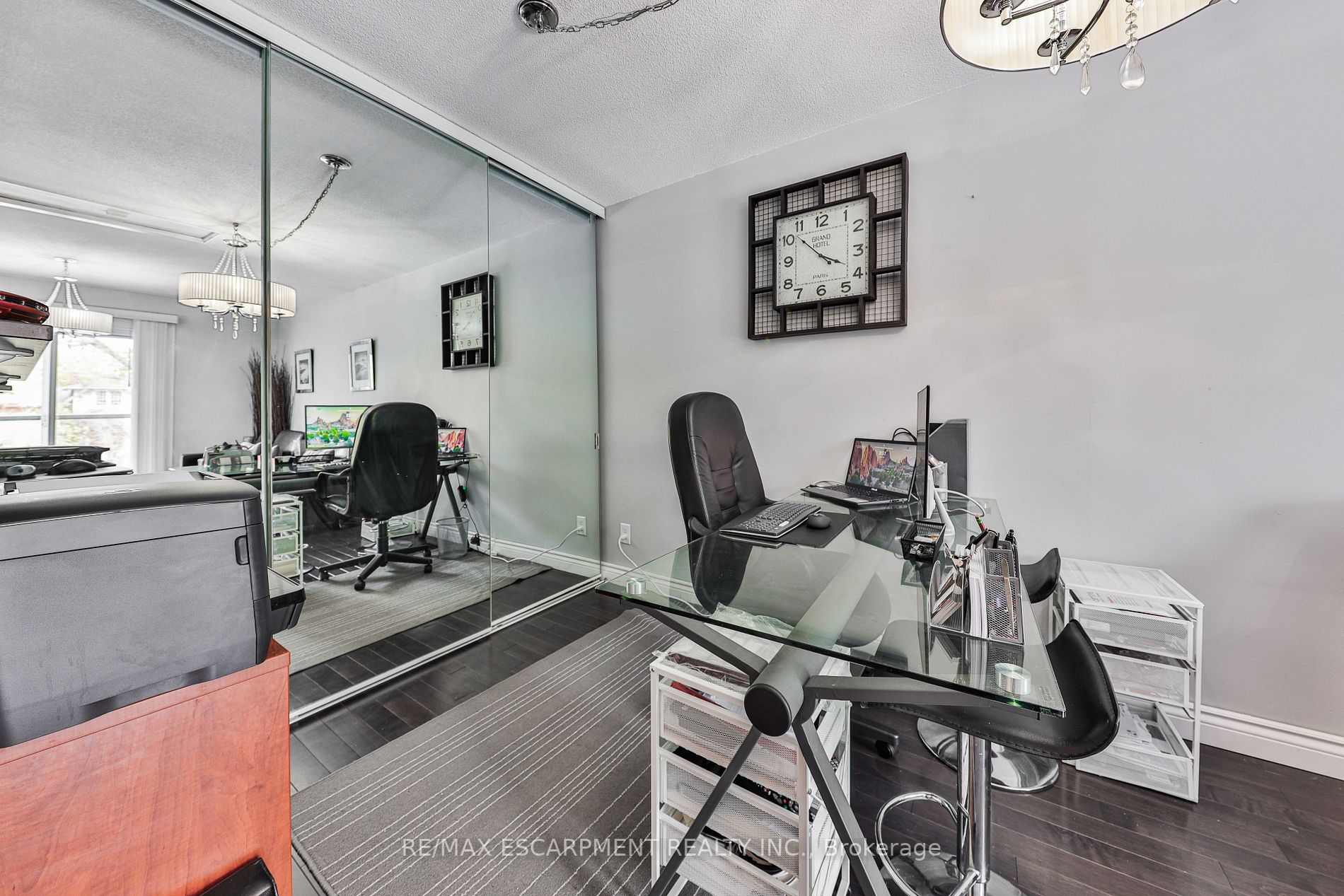 329 Erindale Dr